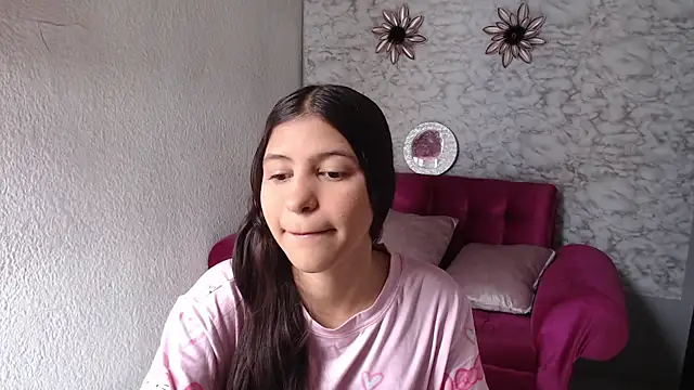 Evagirl69 online show from May 21, 2026, 12:12 pm