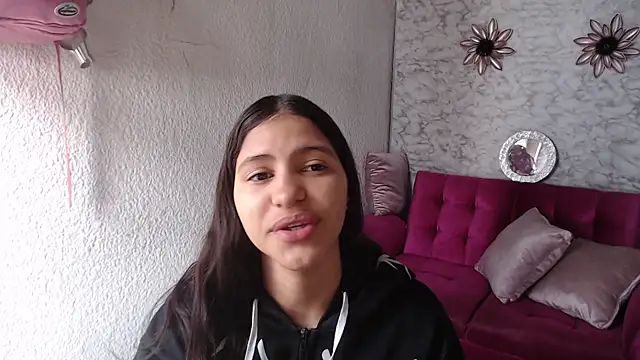 Evagirl69 online show from May 26, 2026, 12:23 pm