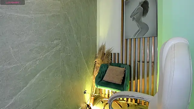 Snapshot of PauliinaBelle_ chatting on April 4, 2026, 1:08 pm PauliinaBelle online show from April 4, 2026, 1:08 pm