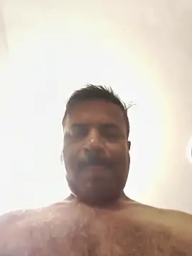 vardh033 online show from January 7, 2026, 6:05 am