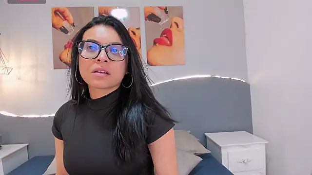 Sara mora  online show from June 1, 2026, 11:45 am