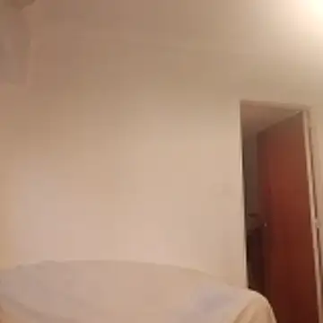 Souphicherry online show from November 17, 2025, 10:48 pm