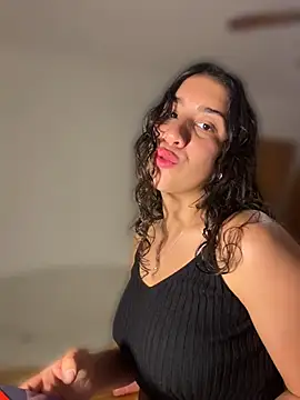 Souphicherry online show from April 14, 2026, 9:54 pm