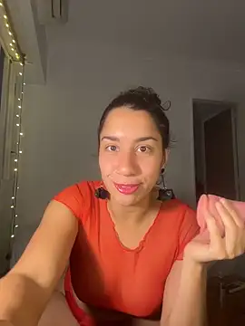 Snapshot of Souphicherry chatting on May 6, 2026, 1:25 am Souphicherry online show from May 6, 2026, 1:25 am