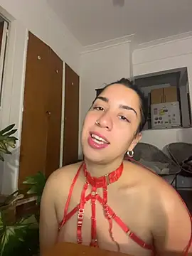 Snapshot of Souphicherry chatting on May 12, 2026, 9:34 pm Souphicherry online show from May 12, 2026, 9:34 pm