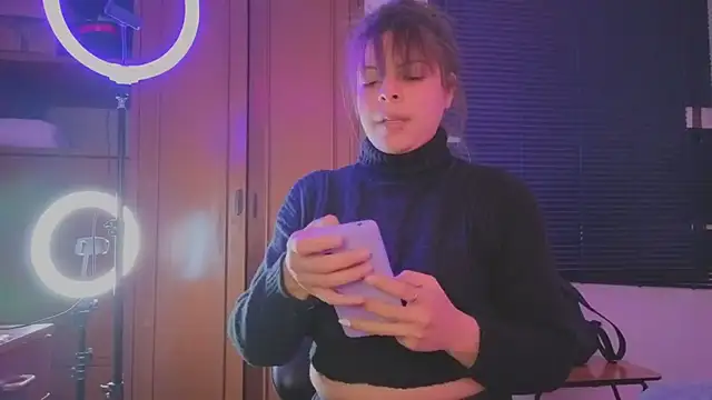 MiaCollinssx online show from November 16, 2025, 3:39 pm