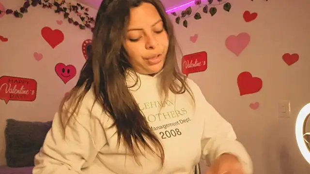 Snapshot of MiaCollinssx chatting on February 22, 2026, 1:53 pm MiaCollinssx online show from February 22, 2026, 1:53 pm