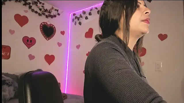 Snapshot of MiaCollinssx chatting on March 1, 2026, 4:20 pm MiaCollinssx online show from March 1, 2026, 4:20 pm