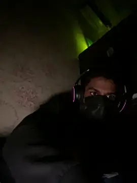 fitxrs online show from November 28, 2025, 6:10 pm