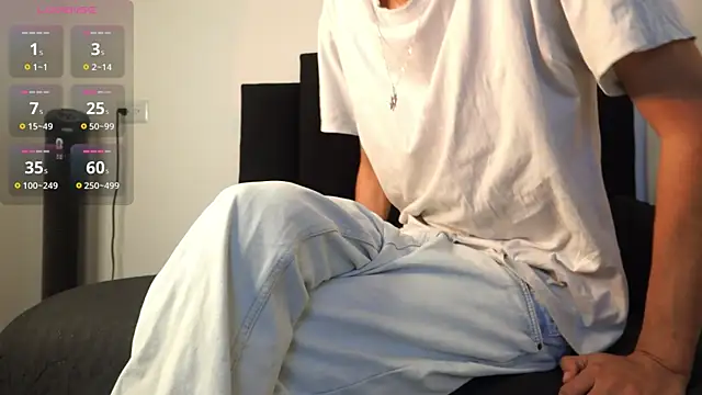 alexmark  online show from December 16, 2025, 1:38 pm