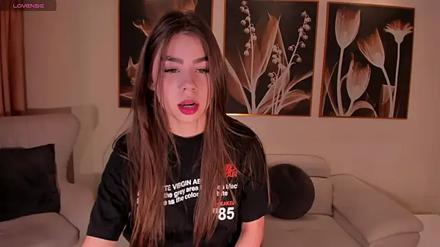 TiffannySins online show from November 9, 2025, 11:03 pm