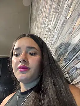 Luciaparker03 online show from September 23, 2025, 10:57 pm