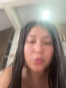 Snapshot of evelyn_1702 chatting on October 10, 2025, 7:02 pm evelyn 1702 online show from October 10, 2025, 7:02 pm