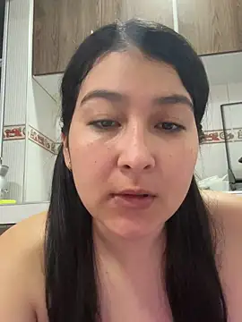 Snapshot of evelyn_1702 chatting on October 29, 2025, 9:27 pm evelyn 1702 online show from October 29, 2025, 9:27 pm