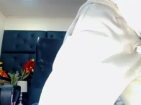 Snapshot of StivBigCock chatting on September 30, 2025, 2:05 am StivBigCock online show from September 30, 2025, 2:05 am