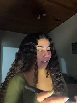 Snapshot of A_maddy chatting on May 9, 2026, 8:47 pm A maddy online show from May 9, 2026, 8:47 pm