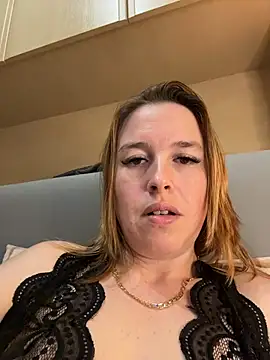 amberrose094 online show from February 13, 2026, 8:38 pm