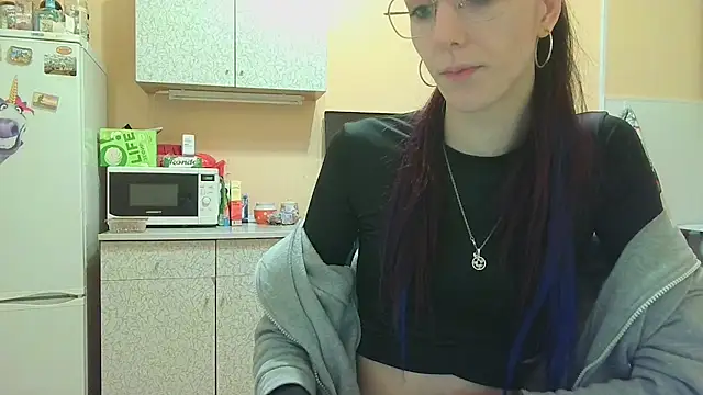 Lucy Divine online show from October 1, 2025, 3:18 pm