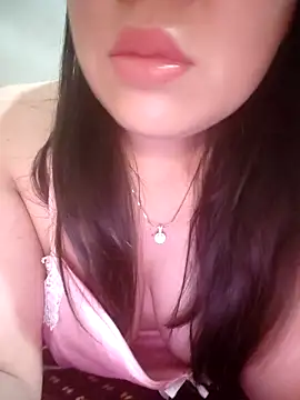 Julyy08 online show from February 24, 2026, 2:37 pm