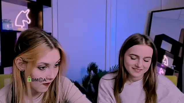 Snapshot of aria_moo chatting on September 26, 2025, 7:29 pm aria moo online show from September 26, 2025, 7:29 pm