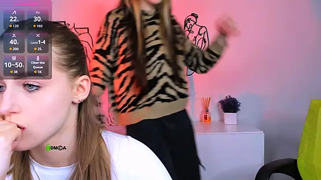 Snapshot of aria_moo chatting on October 9, 2025, 7:01 pm aria moo online show from October 9, 2025, 7:01 pm