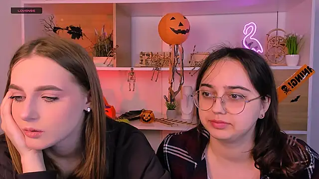 Snapshot of aria_moo chatting on November 3, 2025, 12:17 pm aria moo online show from November 3, 2025, 12:17 pm