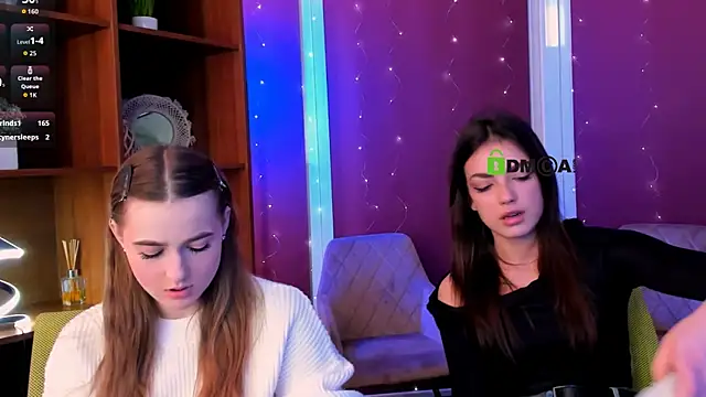 Snapshot of aria_moo chatting on December 16, 2025, 7:46 am aria moo online show from December 16, 2025, 7:46 am