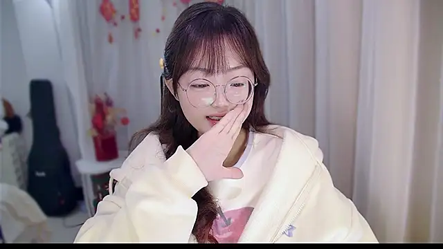 YUANYUAN-A online show from February 21, 2026, 12:06 pm