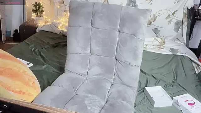 Jade-0906 online show from November 4, 2025, 1:27 am