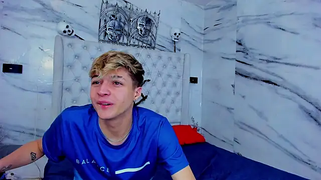 Ari and Storm online show from November 8, 2025, 3:12 pm