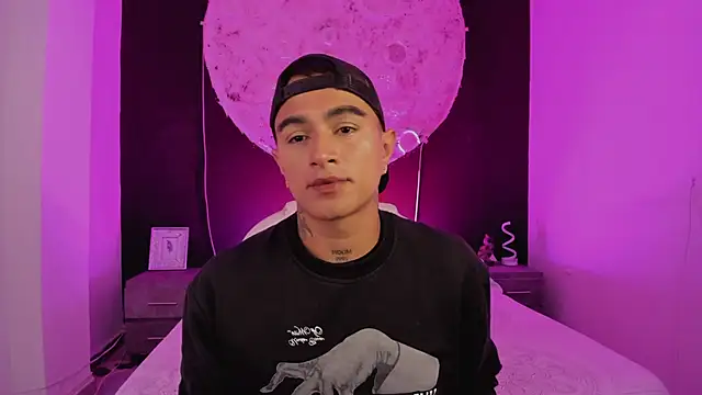 LiamDeep online show from September 15, 2025, 5:51 am