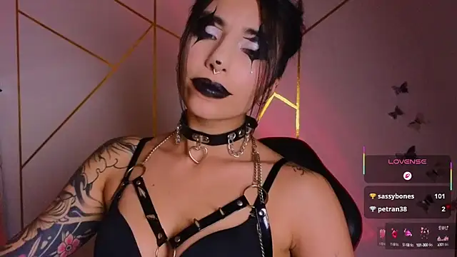 Hollyxx  online show from October 4, 2025, 5:38 am