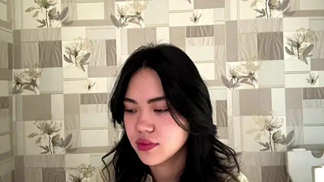 MIMIMary online show from September 30, 2025, 3:22 am