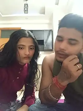 romantic couple1 online show from November 30, 2025, 12:14 am