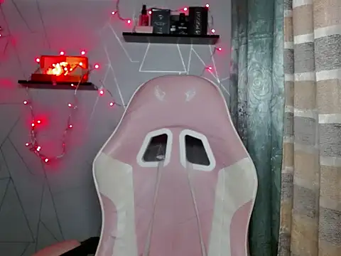 asian cumstarrhian online show from November 19, 2025, 12:21 am