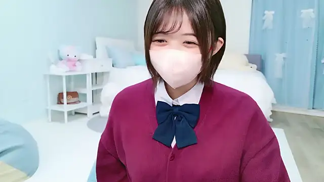 Hinata Sun online show from September 11, 2025, 10:26 am