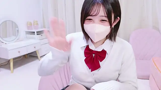 Hinata Sun online show from September 24, 2025, 9:45 am