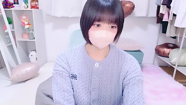 Hinata Sun online show from February 19, 2026, 3:41 pm