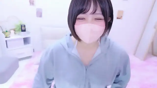 Hinata Sun online show from March 10, 2026, 3:17 pm