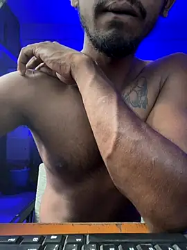 Snapshot of 0mniscient chatting on October 17, 2025, 9:50 pm 0mniscient online show from October 17, 2025, 9:50 pm