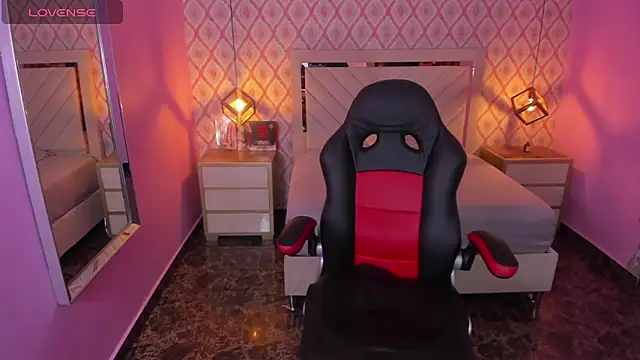 CHRISTY TEIGEN4 online show from February 14, 2026, 7:54 pm