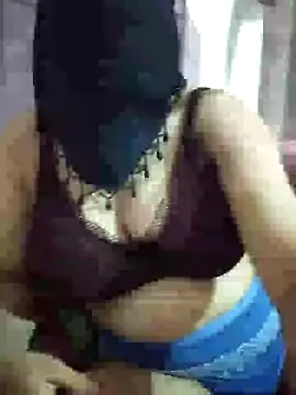 Snapshot of hezabi_queen07 chatting on September 26, 2025, 4:11 pm hezabi queen07 online show from September 26, 2025, 4:11 pm