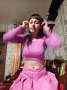 Lietta  online show from February 10, 2026, 7:07 pm