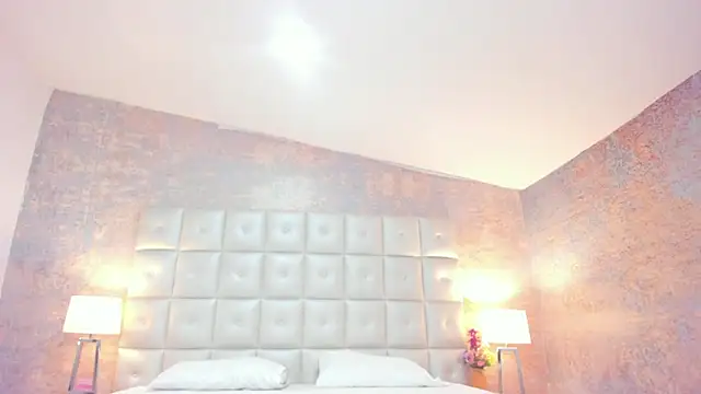 SheyLopez online show from March 20, 2026, 3:11 am