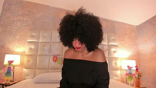 SheyLopez online show from April 1, 2026, 3:07 am