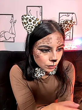 Snapshot of Clawd_hot chatting on October 7, 2025, 8:17 pm Clawd hot online show from October 7, 2025, 8:17 pm