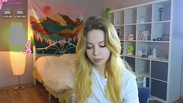 Wendy Cutie online show from September 12, 2025, 5:02 pm