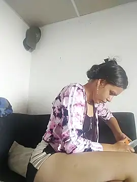 marisolcardona online show from September 24, 2025, 3:48 pm