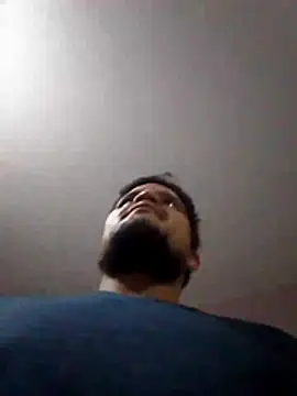 Snapshot of Maniakone chatting on November 9, 2025, 4:33 am Maniakone online show from November 9, 2025, 4:33 am