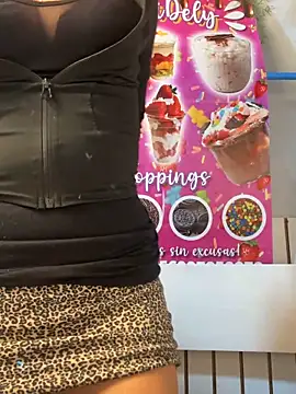 BrunetteBliss69 online show from May 28, 2026, 10:18 pm